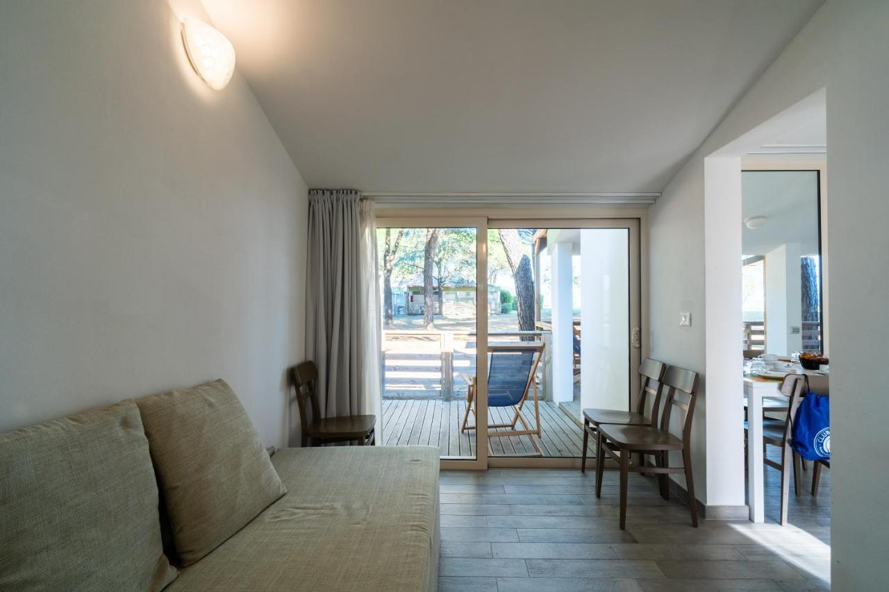 Club Del Sole Marina Julia Family Collection Ξενοδοχείο Εξωτερικό φωτογραφία