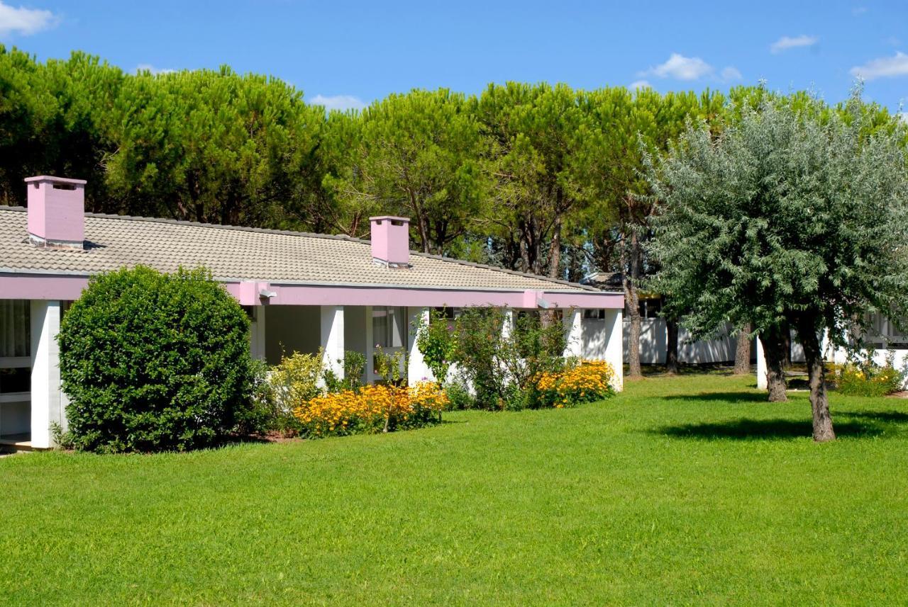 Club Del Sole Marina Julia Family Collection Ξενοδοχείο Εξωτερικό φωτογραφία