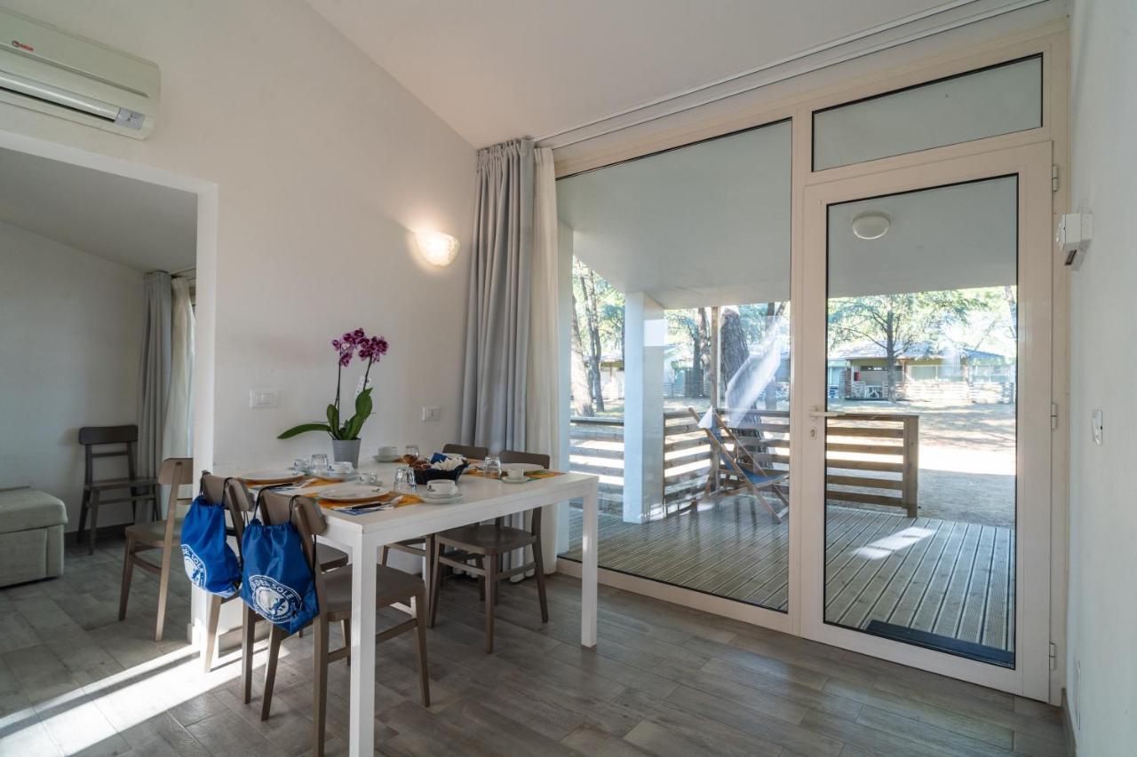 Club Del Sole Marina Julia Family Collection Ξενοδοχείο Εξωτερικό φωτογραφία