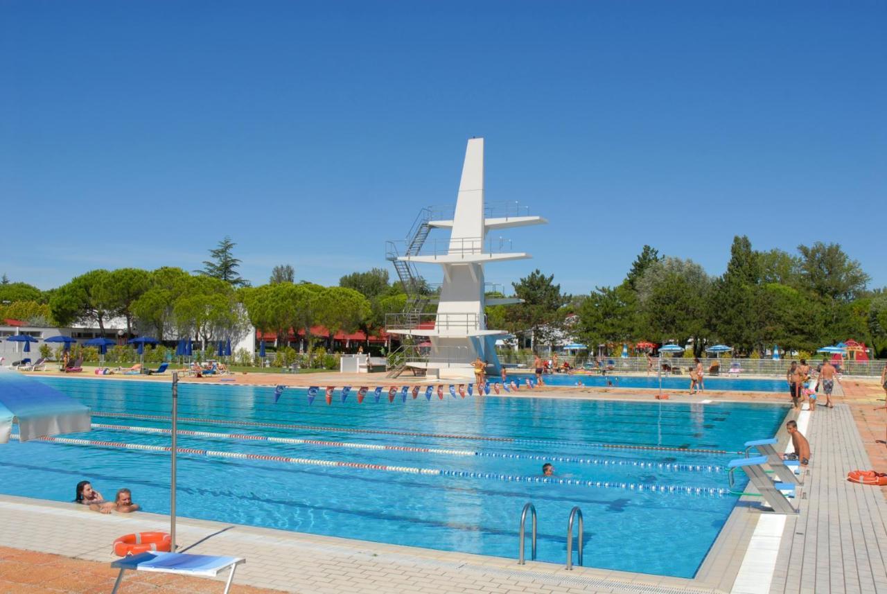 Club Del Sole Marina Julia Family Collection Ξενοδοχείο Εξωτερικό φωτογραφία
