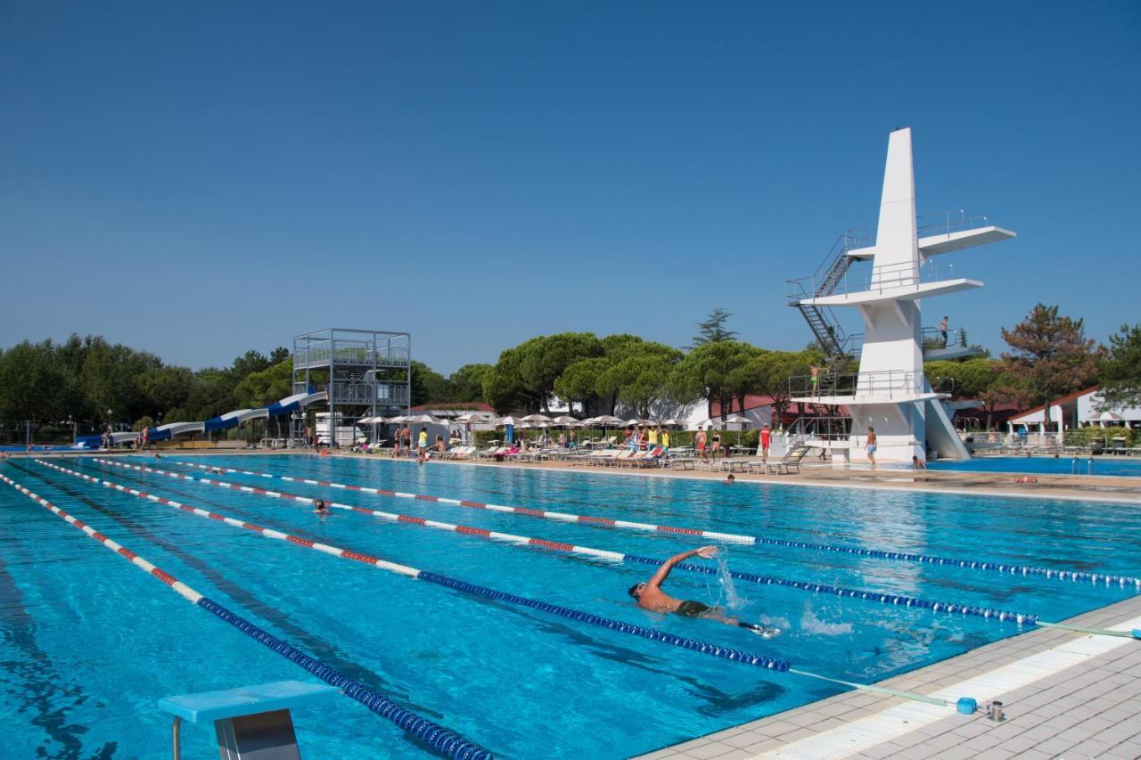 Club Del Sole Marina Julia Family Collection Ξενοδοχείο Εξωτερικό φωτογραφία