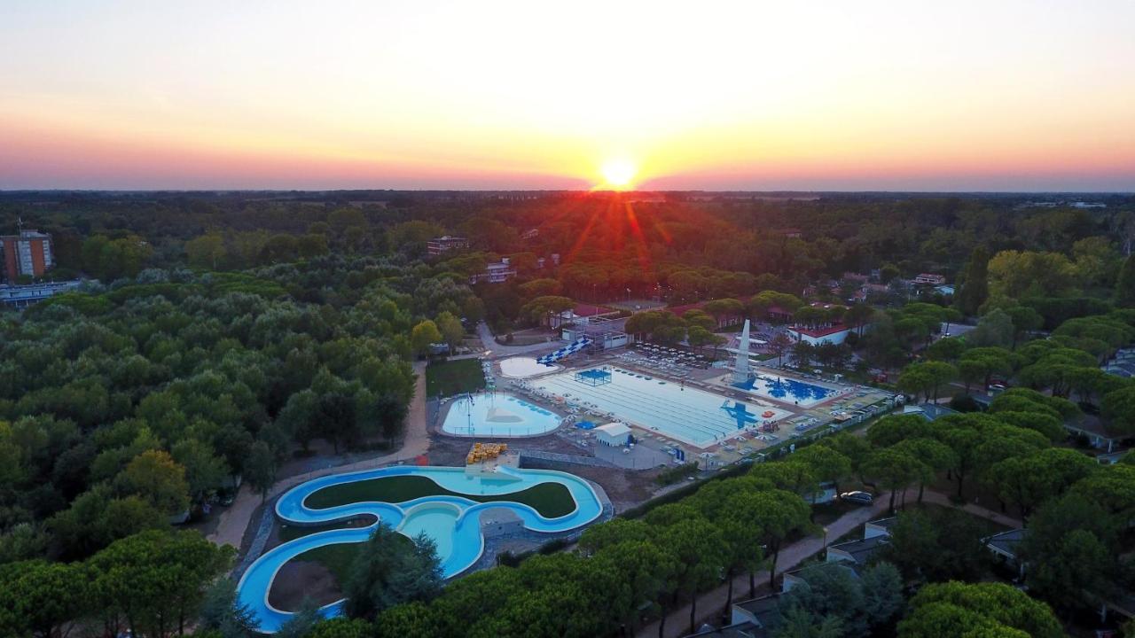 Club Del Sole Marina Julia Family Collection Ξενοδοχείο Εξωτερικό φωτογραφία